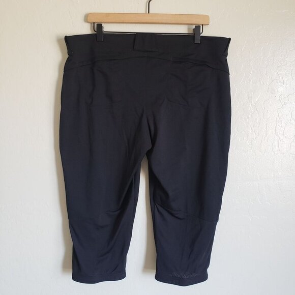 Nike Vapor Select 3/4 Softball Pants Black Size Women's XL NEW Style AV6642-010 - Picture 7 of 10
